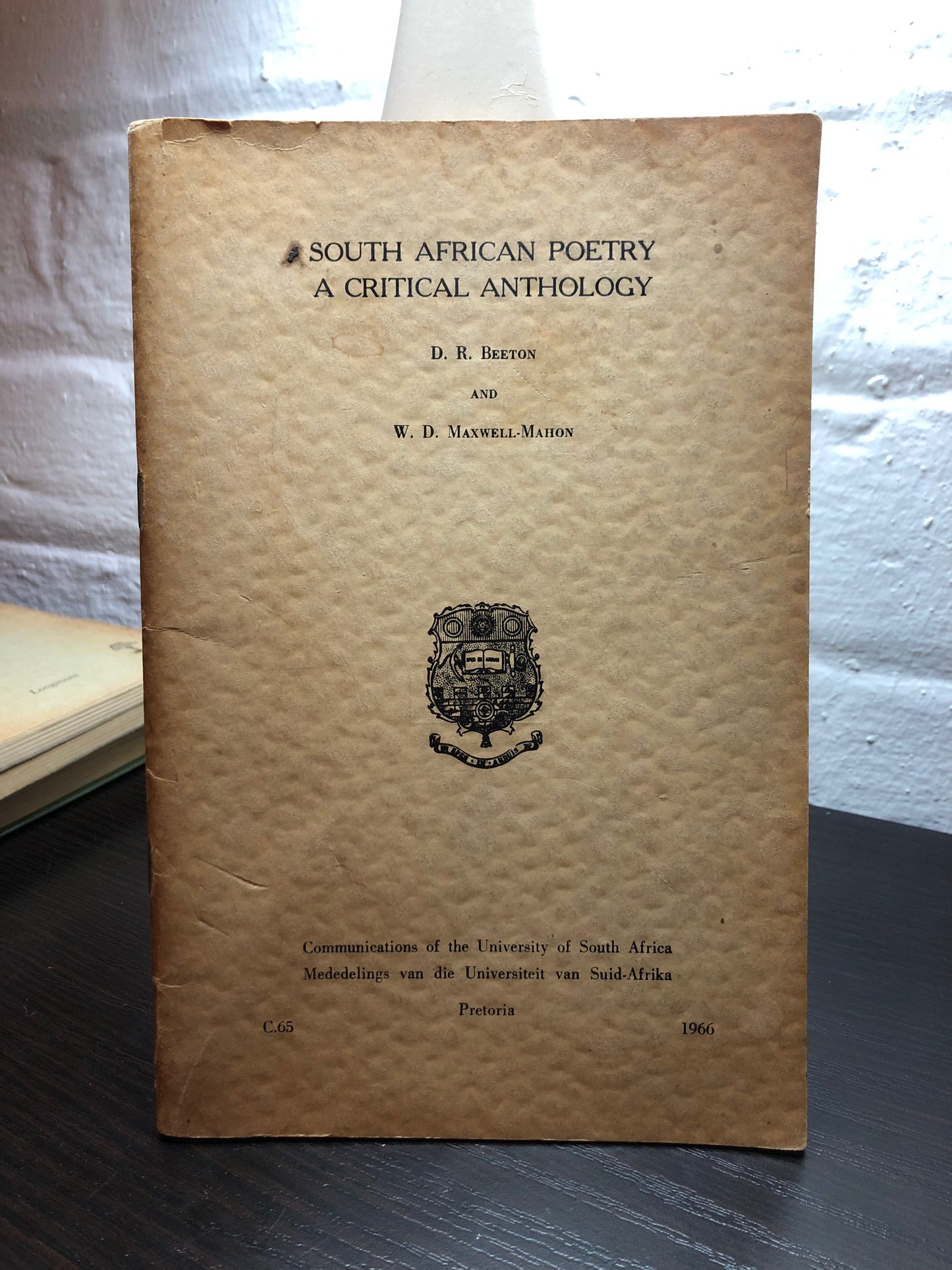 South African Poetry: A Critical Anthology