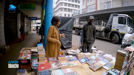 Carte Blanche — Books Galore!