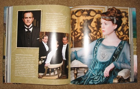 The World of Downtown Abbey (Used)